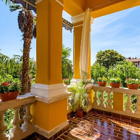 Appartamento Urban Jungle Central Apartman *